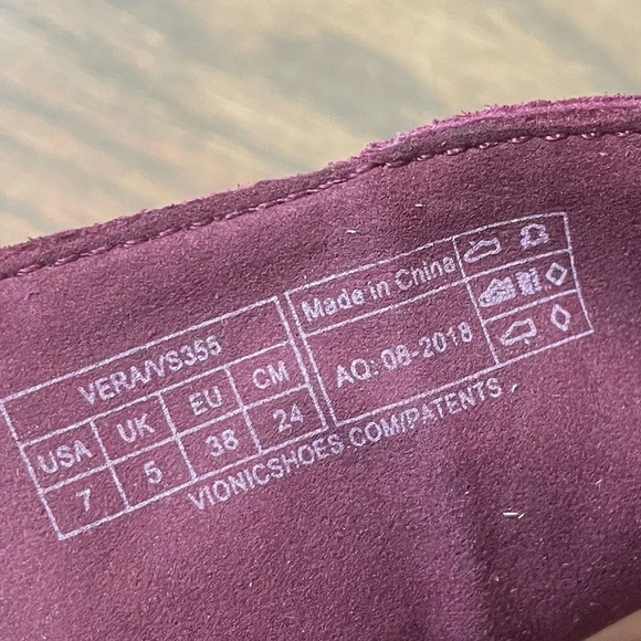 Vionic Vera Suede Ankle Boot - Picture 4 of 14